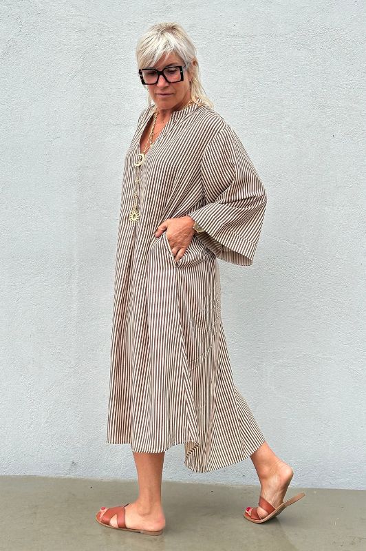 PRE ORDER Gaspar Mumbai stripe dress | Cool kjole i brun strib I Dresslab