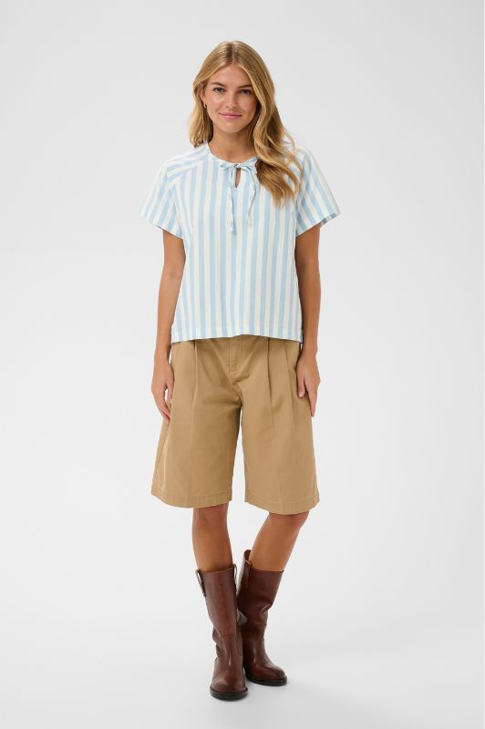 Saint Tropez Zalinda blouse | Sommerbluse i lyseblå striber