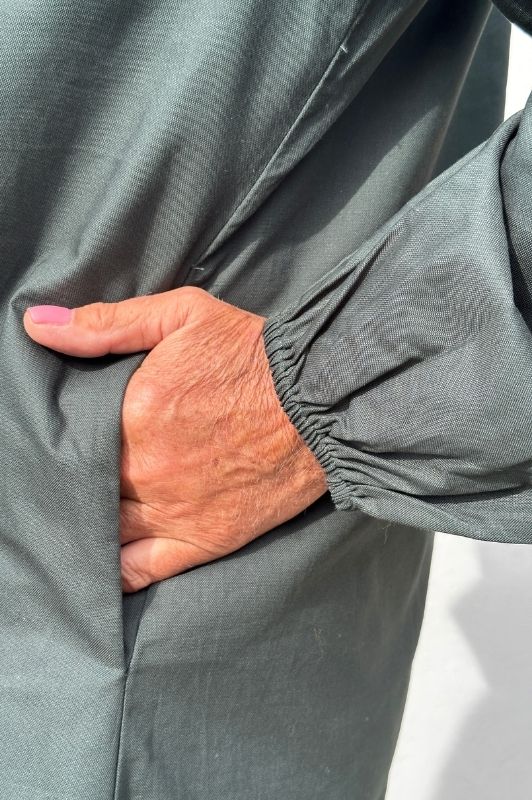 PRE ORDER  Luna zip dress | Cool flaskegrøn kjole med guldsmed
