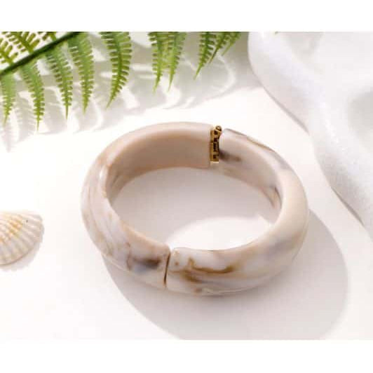 Atelier Paris I Statement bangle stone