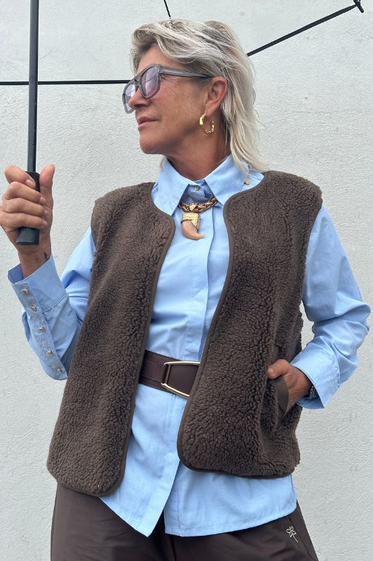 Gaspar Duffy vest I Cool teddy vest i brun