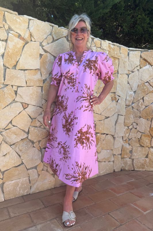 PRE ORDER Gaspar Tunø dress | Cool flower i pink med cognac