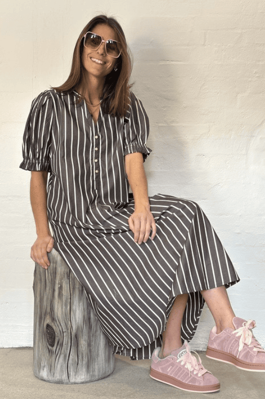 Gaspar Tunø dress | Brun strib I Dresslab