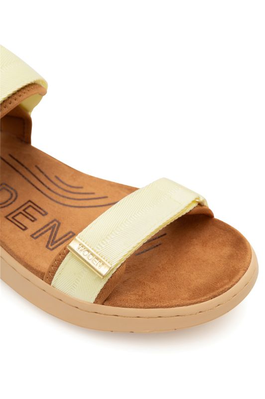 Woden Line sandal | Damesandal i lysegul I Natural Soft sål