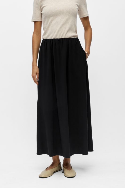 Object Fia midi skirt I Cool klassisk nederdel med lommer i sort