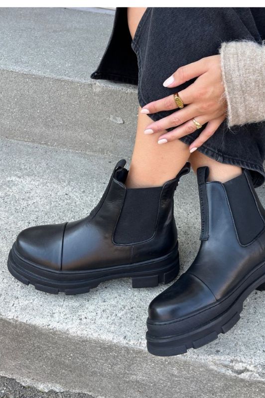 Copenhagen Shoes You and Me low | Sort klassisk chelsea støvle