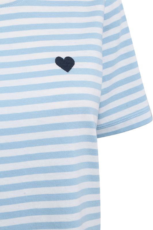 FreeQuent Mian t-shirt | Lyseblå og hvidstribet sommer tee I Dresslab