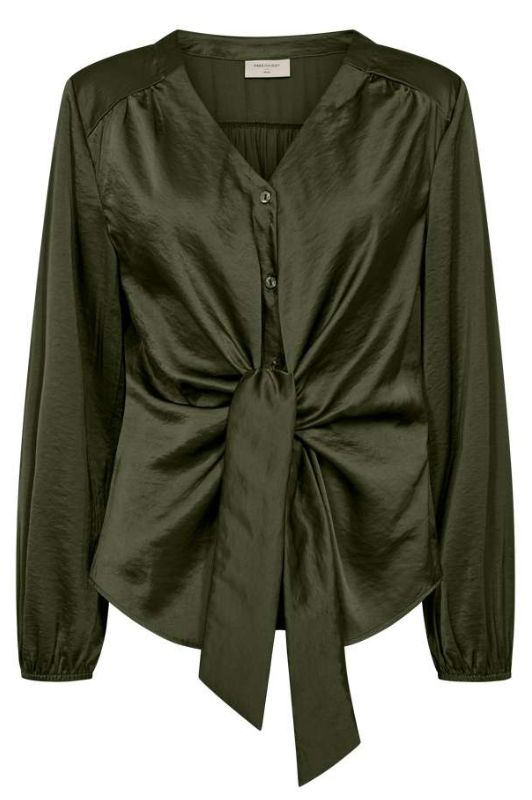 Freequent Dove bluse I Army skjortebluse i satinlook