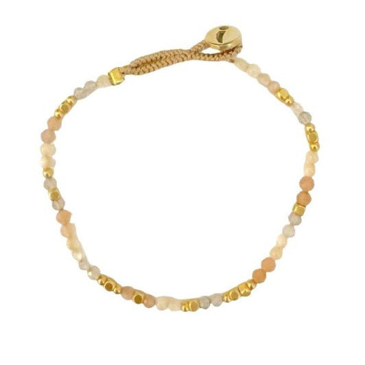 Ibu jewels armbånd I Lulu mix af lyse perler I Dresslab