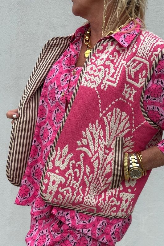 Gaspar Marli vest I Cool vest i jaquardmønster i pink I Dresslab