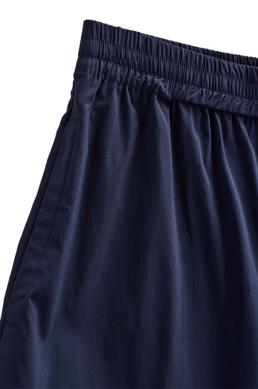 Freequent Jules Bermuda | Knælange shorts med lommer i navy