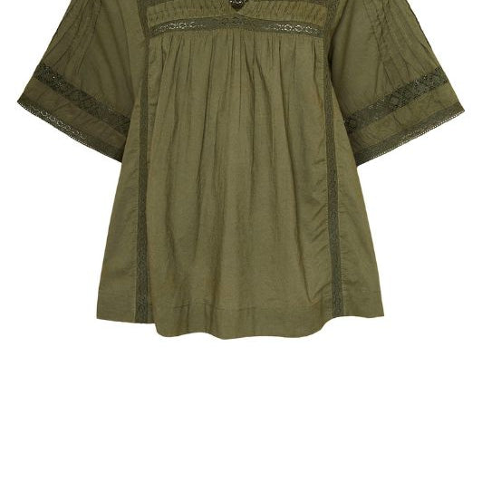 Ofelia Liv blouse I Sommerbluse med blondedetaljer i army grøn