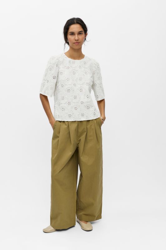 Object Laily broderie anglaise top i hvid I Dresslab