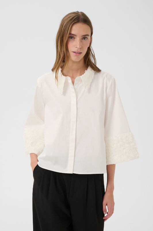 Karen by Simonsen Cleo Shirt | Skjorte i hvid med tyl krave I Dresslab