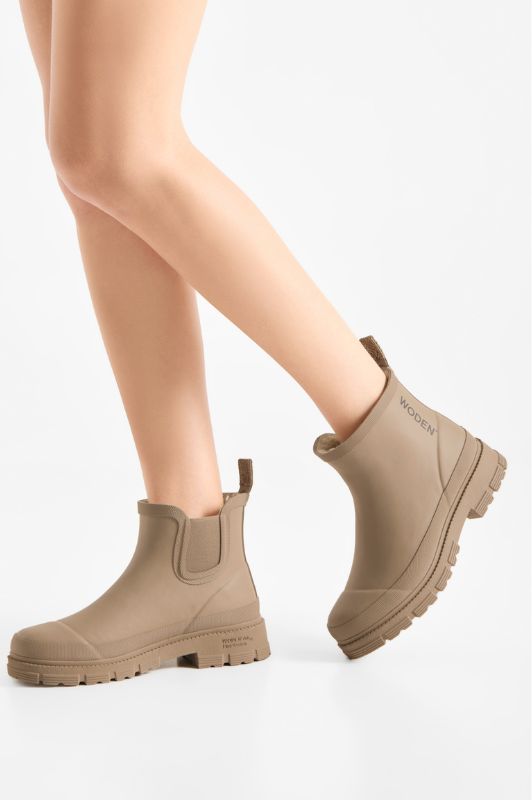 WODEN Alison warm waterproof | Sandfarvet cool gummistøvle med foer