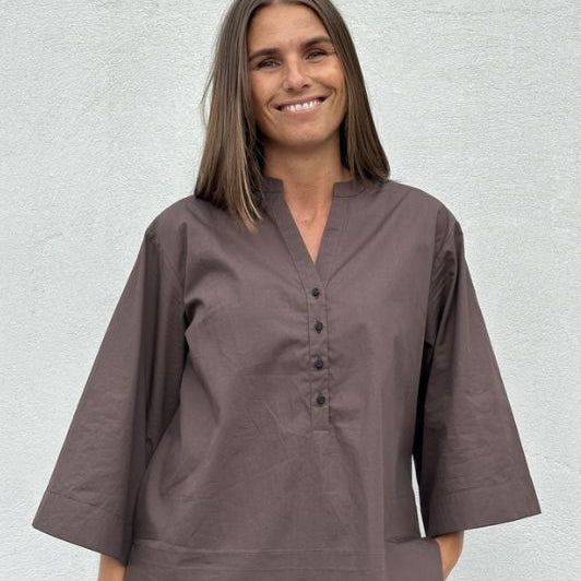 Gaspar Mumbai  I Cool poplin bluse i mørkebrun I Dresslab
