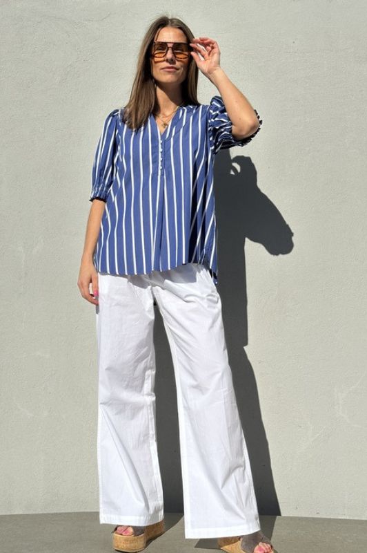 Gaspar Tunø SS print bluse I Blå strib  I Dresslab