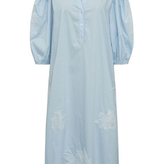 A-View Clementine dress I Lyseblå kjole med broderi I Dresslab