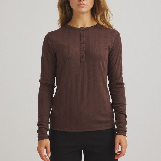Luxzuz Ambutto t-shirt I Langærmet t-shirt i brun