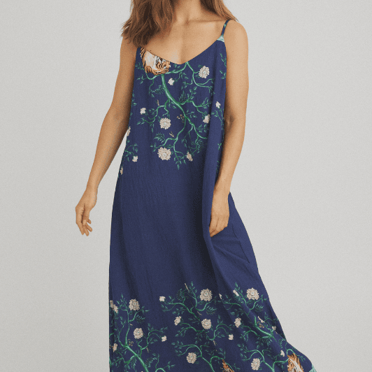 Luxzuz Vendela dress | Stropkjole med print i navy I Dresslab