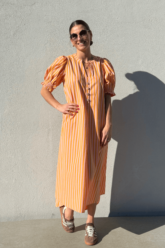 Gaspar Tunø dress | Orange strib I Dresslab