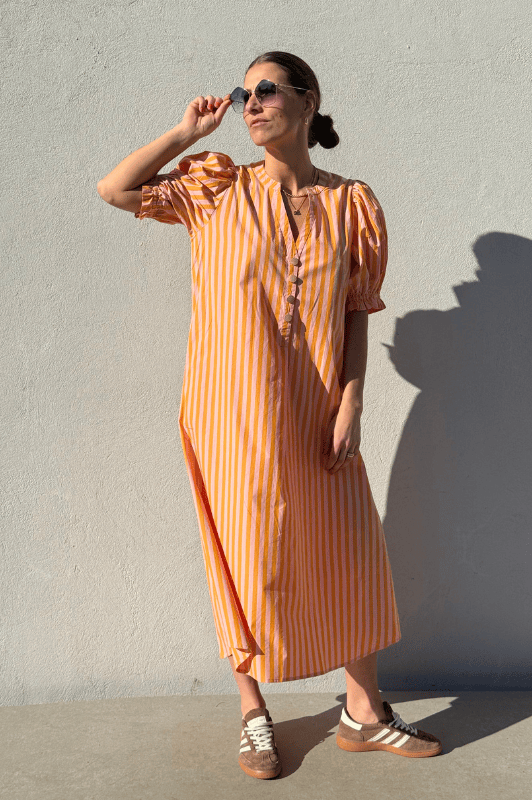 Gaspar Tunø dress | Orange strib I Dresslab