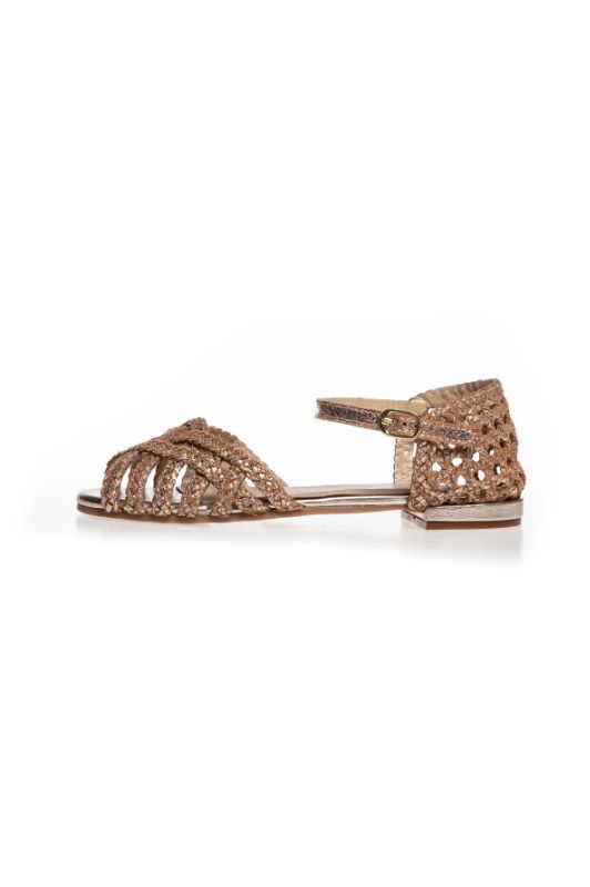 Copenhagen Shoes Endless Love | Håndflettet sandal i guldfarvet skind