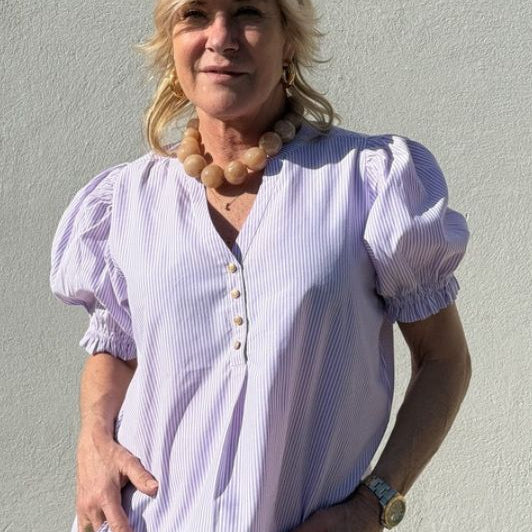 Gaspar Tunø SS print bluse I Lilla strib  I Dresslab