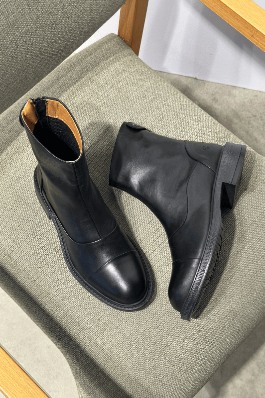 Shoedesign Copenhagen Dahlia skindstøvle I Blødt læder i sort