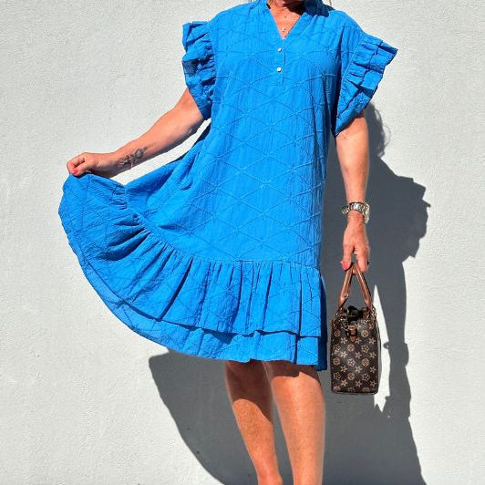 Gaspar Jada dress | Flot broderie anglaise i blå I Dresslab