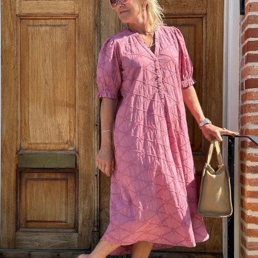 Gaspar Tunø dress | Flot broderie anglaise i rose pepper I Dresslab