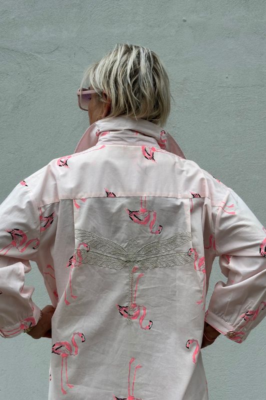 Gaspar Malmø skjortekjole | Cool kjole med flamingo print I Dresslab