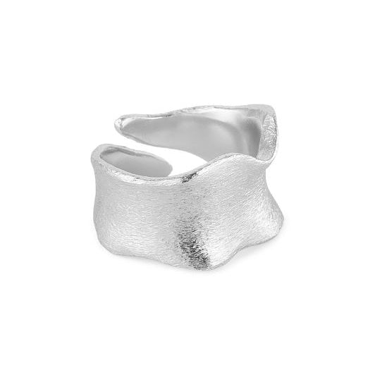 Pure by Nat Edge ring i børstet sølv