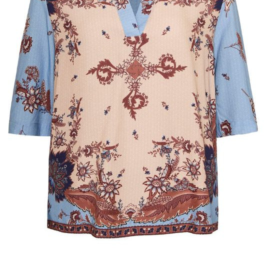 Ofelia Ebony bluse I Lyseblå med flot print
