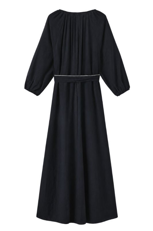 Luxzuz Varinka dress | Viskosekjole med broderi navy I Dresslab