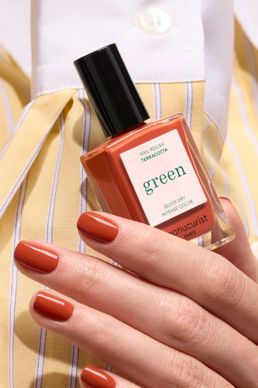 Manucurist I Vegansk neglelak I Farve terracotta