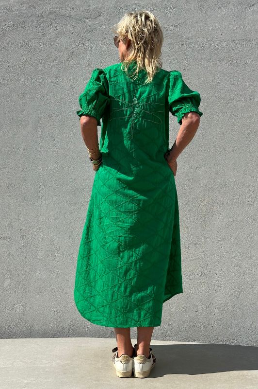 PRE ORDER Gaspar Tunø dress | Flot broderie anglaise i grøn I Dresslab