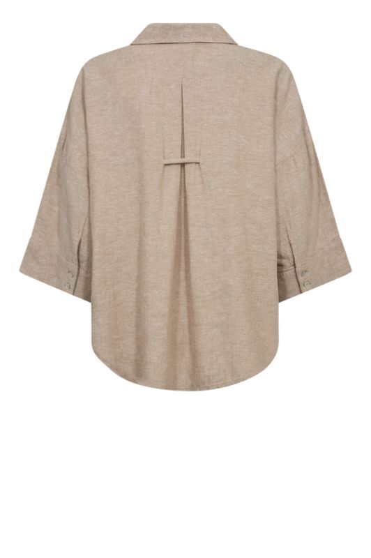 Freequent Lava shirt | Hørskjorte med v-hals i sand I Dresslab