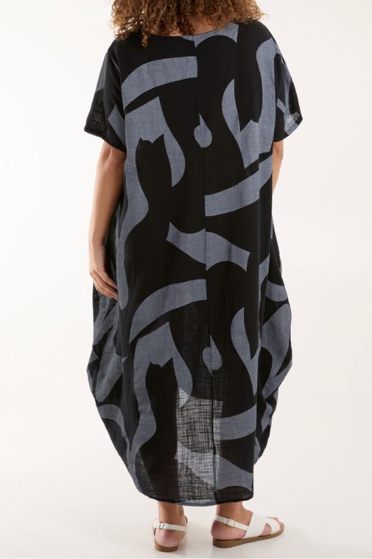 Studio West dress I Cocoon sort sommerkjole med print