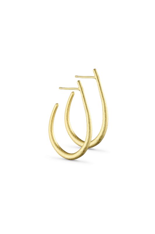 Pure by Nat I dråbeformet øreringe i banket guld