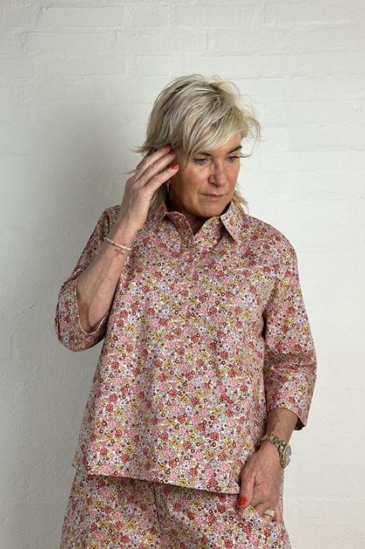 Gaspar Porto shirt I Cool bluse i sødt blomsterprint I Dresslab