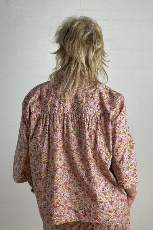 Gaspar Porto shirt I Cool bluse i sødt blomsterprint I Dresslab