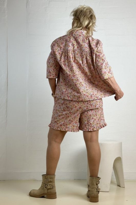 Gaspar Porto shirt I Cool bluse i sødt blomsterprint I Dresslab