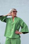 Gaspar Mumbai  I Cool poplin bluse i apple green I Dresslab