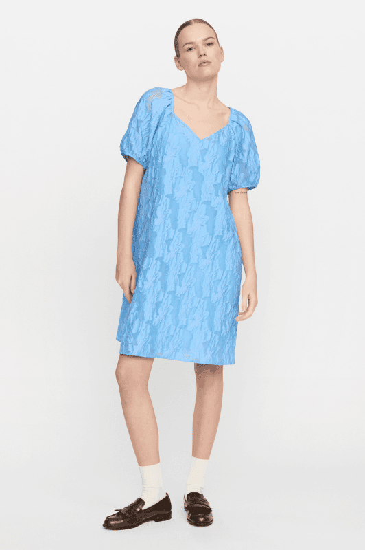 Soft Rebels Paola dress | Feminin festkjole med blomsterdetaljer