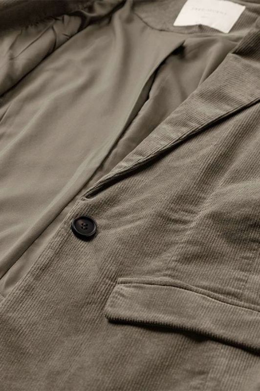 Freequent Cordy jacket I Sandfarvet fløjlsblazer