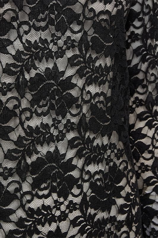 Freequent langærmet blondetop i sort I Dresslab