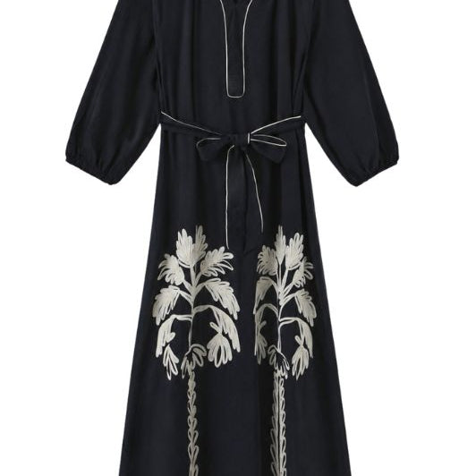 Luxzuz Varinka dress | Viskosekjole med broderi navy I Dresslab