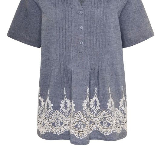 Ofelia Tove bluse denim med burnout mønster I Dresslab