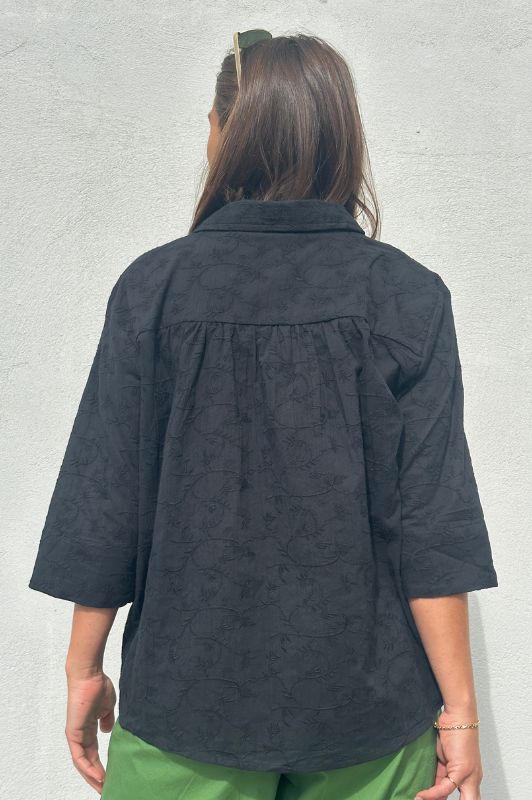 Gaspar Vigo broderie anglaise skjorte i sort I Dresslab